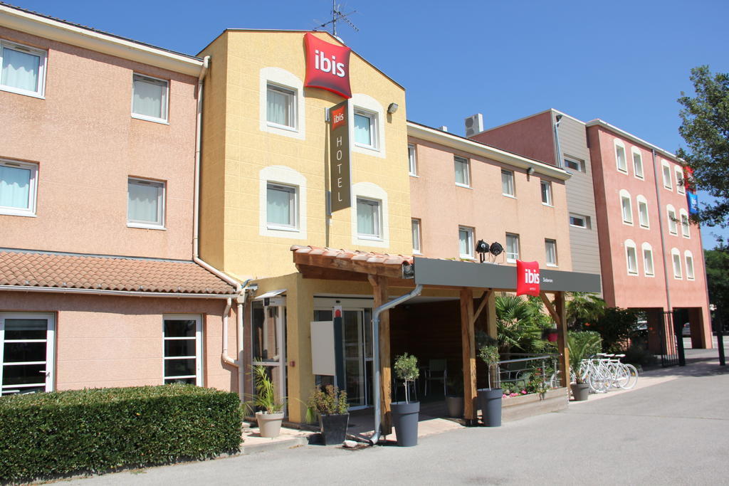 西斯特龙宜必思酒店 锡斯特龙 外观 照片